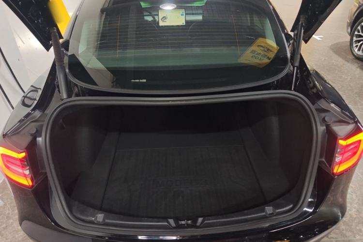 Used Tesla Model 3 2022 Rear-Wheel-Drive Version Trunk