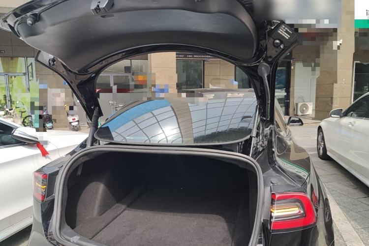 Used Tesla Model 3 2022 Rear-Wheel-Drive Version Trunk