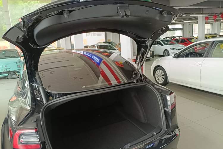 Used Tesla Model 3 2022 Rear-Wheel-Drive Version Trunk