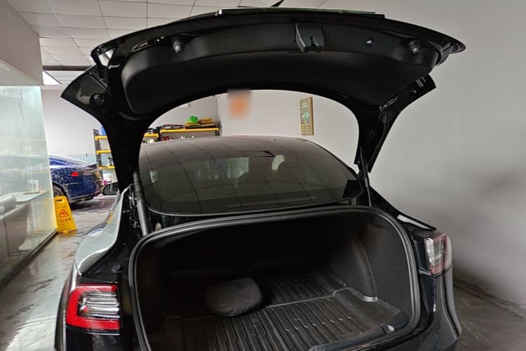 Used Tesla Model 3 2022 Rear-Wheel-Drive Version Trunk