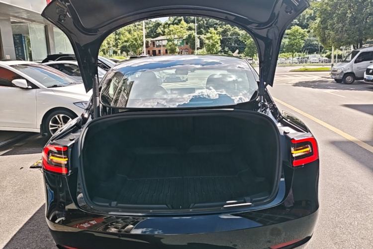 Used Tesla Model 3 2022 Rear-Wheel-Drive Version Trunk