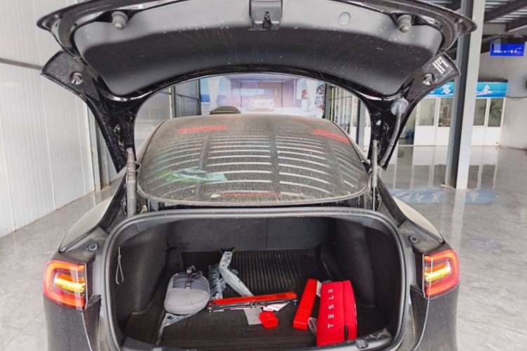 Used Tesla Model 3 2022 Rear-Wheel-Drive Version Trunk