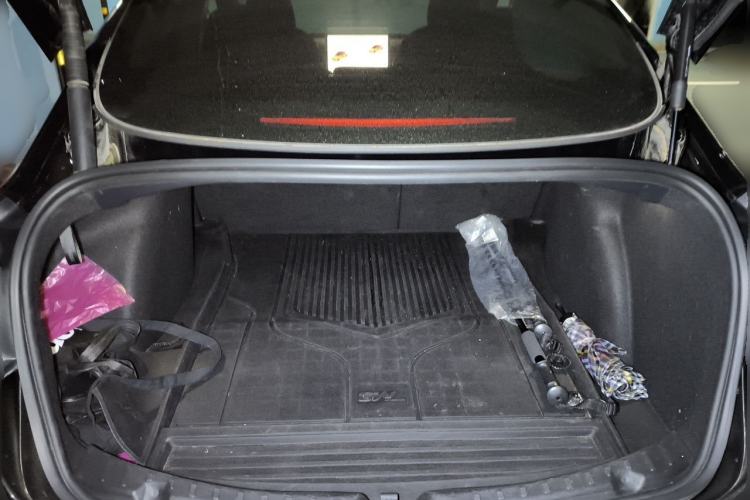 Used Tesla Model 3 2022 Rear-Wheel-Drive Version Trunk
