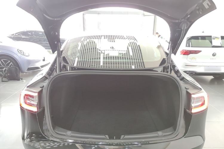 Used Tesla Model 3 2022 Rear-Wheel-Drive Version Trunk