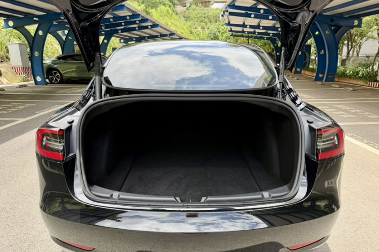 Used Tesla Model 3 2022 Rear-Wheel-Drive Version Trunk