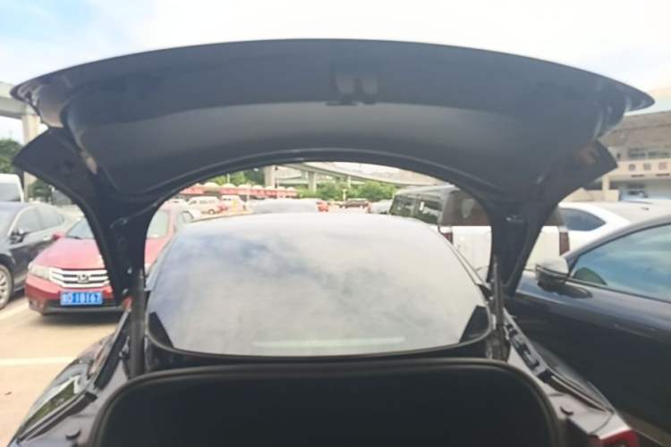 Used Tesla Model 3 2022 Rear-Wheel-Drive Version Trunk