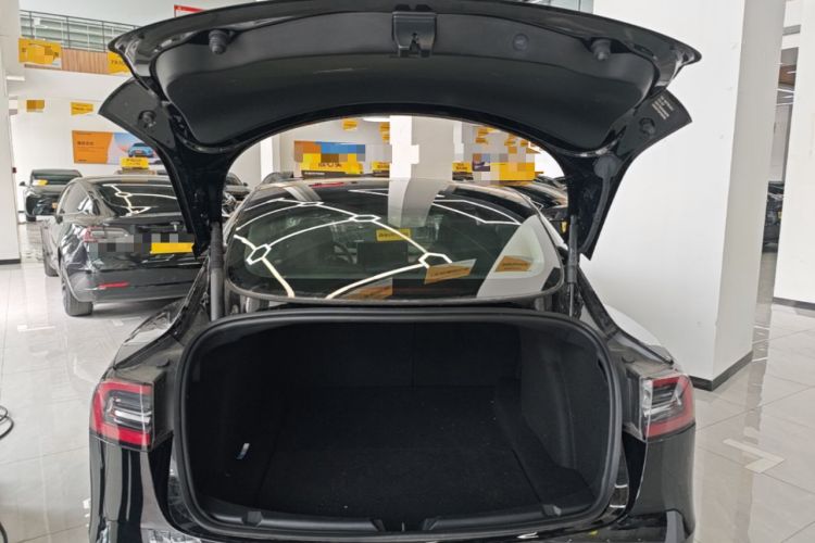 Used Tesla Model 3 2022 Rear-Wheel-Drive Version Trunk