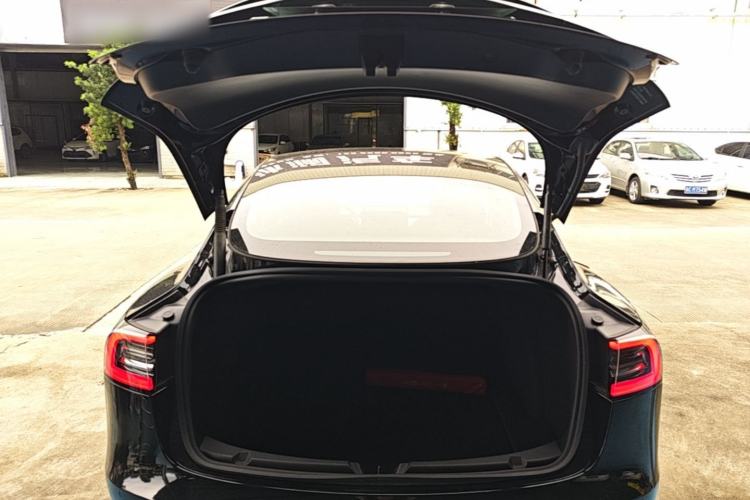 Used Tesla Model 3 2022 Rear-Wheel-Drive Version Trunk