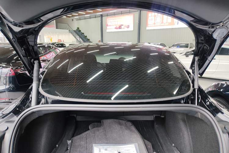 Used Tesla Model 3 2022 Rear-Wheel-Drive Version Trunk
