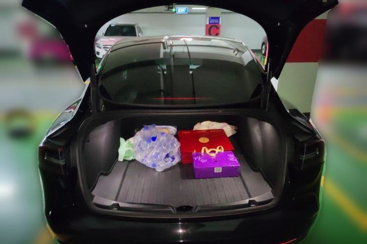Used Tesla Model 3 2022 Rear-Wheel-Drive Version Trunk