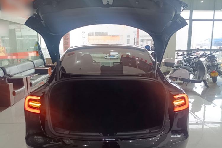 Used Tesla Model 3 2022 Rear-Wheel-Drive Version Trunk