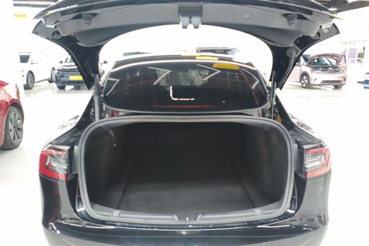 Used Tesla Model 3 2022 Rear-Wheel-Drive Version Trunk