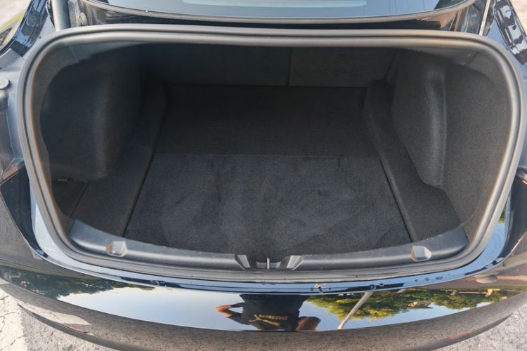 Used Tesla Model 3 2022 Rear-Wheel-Drive Version Trunk