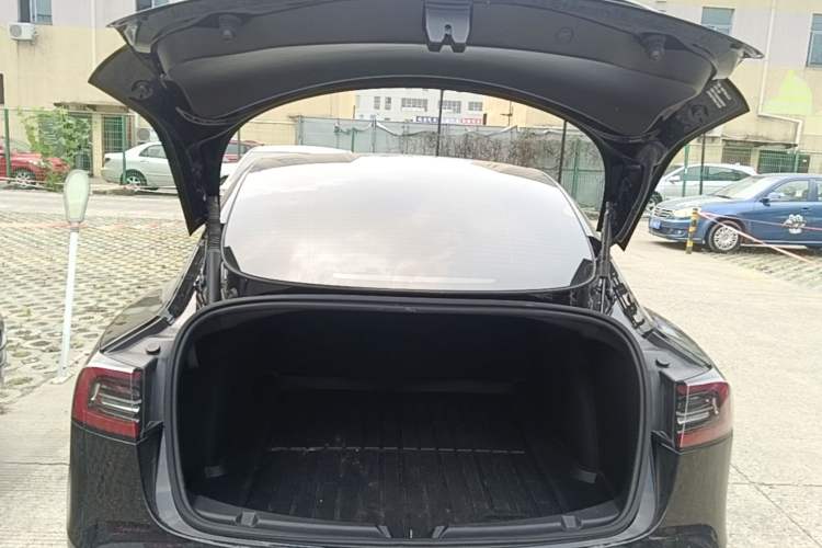 Used Tesla Model 3 2022 Rear-Wheel-Drive Version Trunk