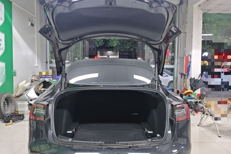 Used Tesla Model 3 2022 Rear-Wheel-Drive Version Trunk