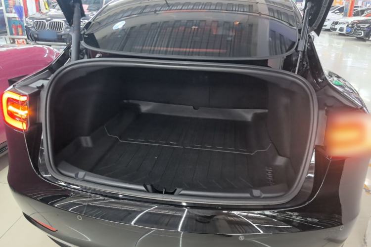 Used Tesla Model 3 2022 Performance High-Performance All-Wheel-Drive Version Trunk