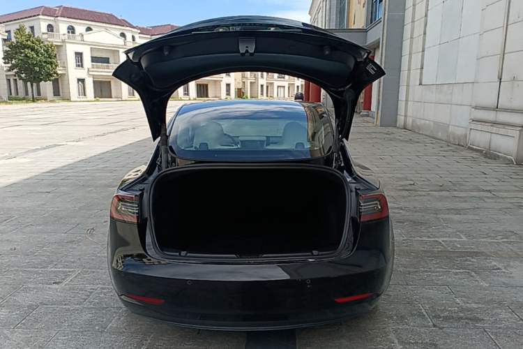 Used Tesla Model 3 2022 Rear-Wheel-Drive Version Trunk