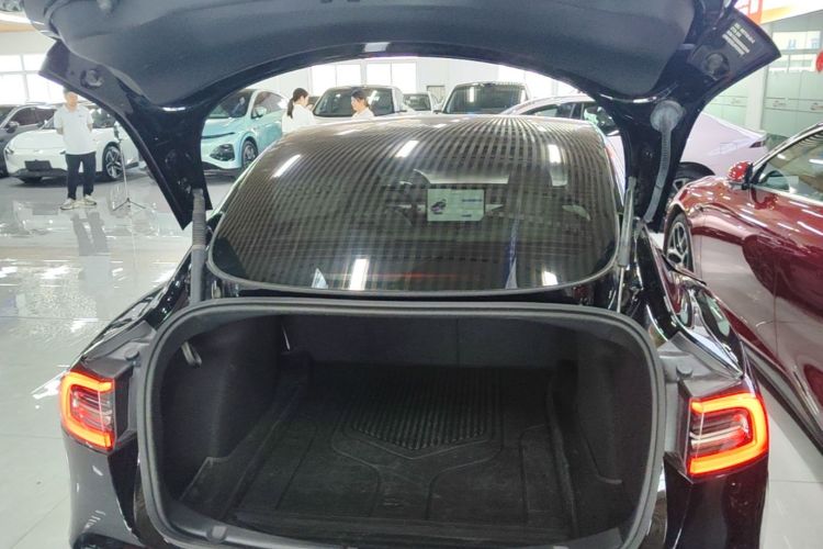 Used Tesla Model 3 2022 Performance High-Performance All-Wheel-Drive Version Trunk