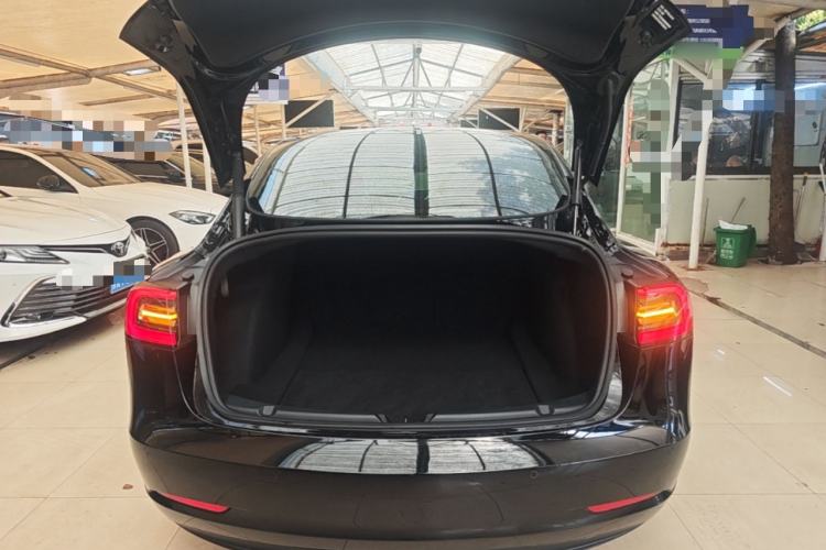 Used Tesla Model 3 2022 Rear-Wheel-Drive Version Trunk