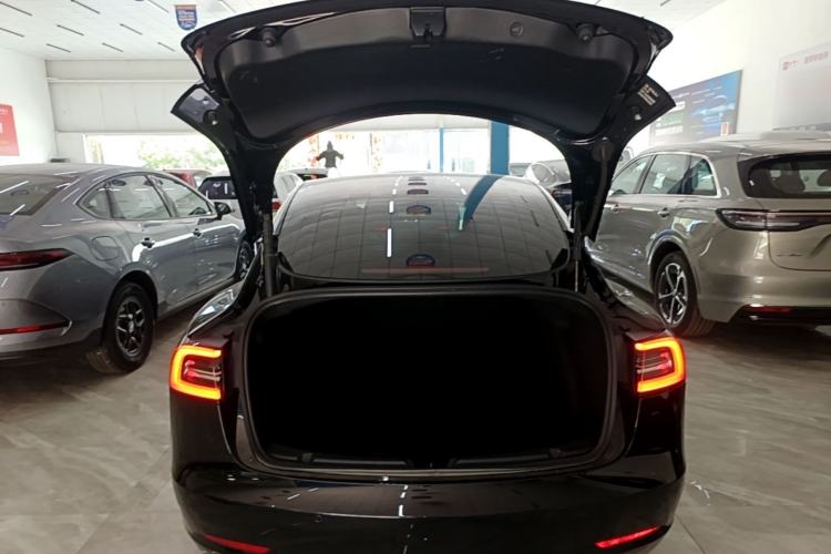 Used Tesla Model 3 2022 Rear-Wheel-Drive Version Trunk