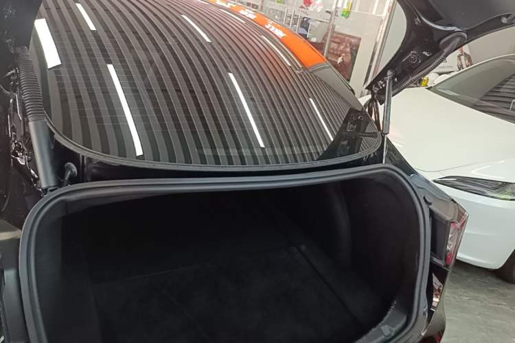 Used Tesla Model 3 2022 Rear-Wheel-Drive Version Trunk