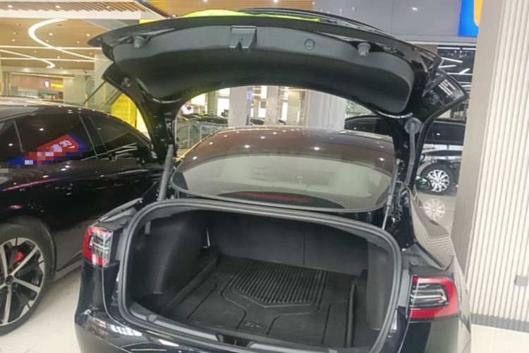 Used Tesla Model 3 2022 Rear-Wheel-Drive Version Trunk