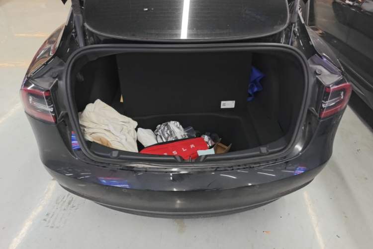 Used Tesla Model 3 2022 Rear-Wheel-Drive Version Trunk