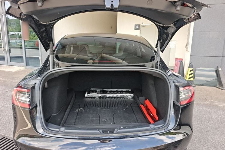 Used Tesla Model 3 2022 Performance High-Performance All-Wheel-Drive Version Trunk