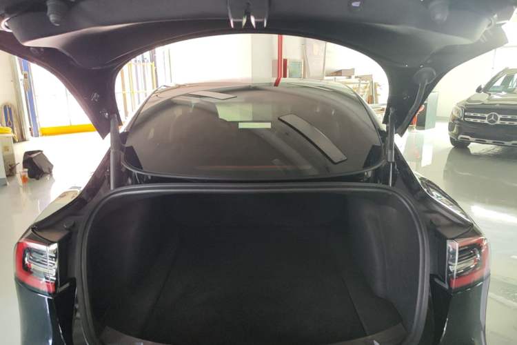 Used Tesla Model 3 2022 Rear-Wheel-Drive Version Trunk