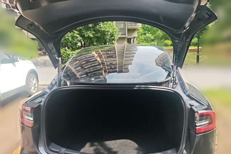 Used Tesla Model 3 2022 Rear-Wheel-Drive Version Trunk