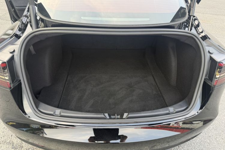 Used Tesla Model 3 2022 Performance High-Performance All-Wheel-Drive Version Trunk