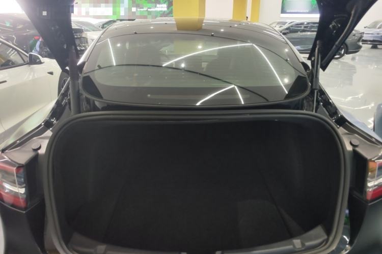 Used Tesla Model 3 2022 Rear-Wheel-Drive Version Trunk