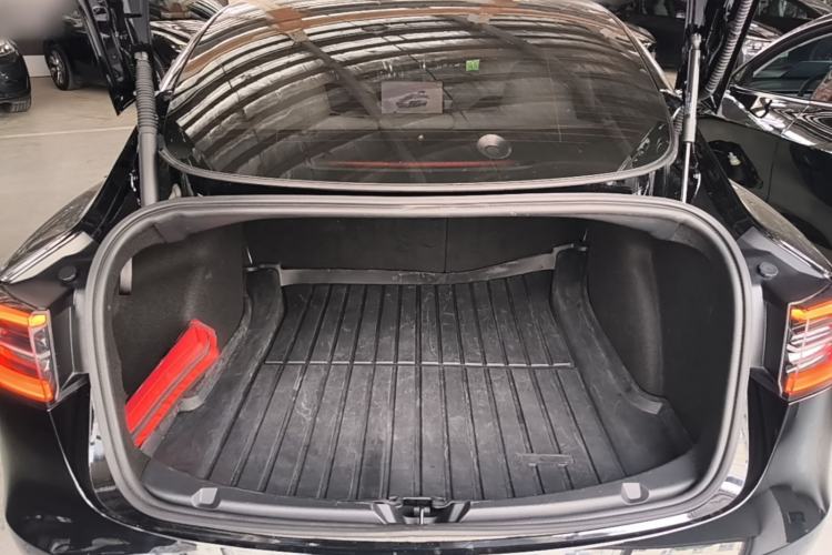 Used Tesla Model 3 2022 Rear-Wheel-Drive Version Trunk
