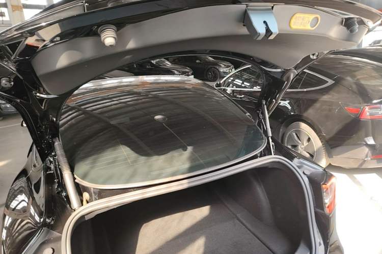 Used Tesla Model 3 2022 Rear-Wheel-Drive Version Trunk