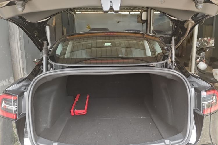 Used Tesla Model 3 2022 Rear-Wheel-Drive Version Trunk