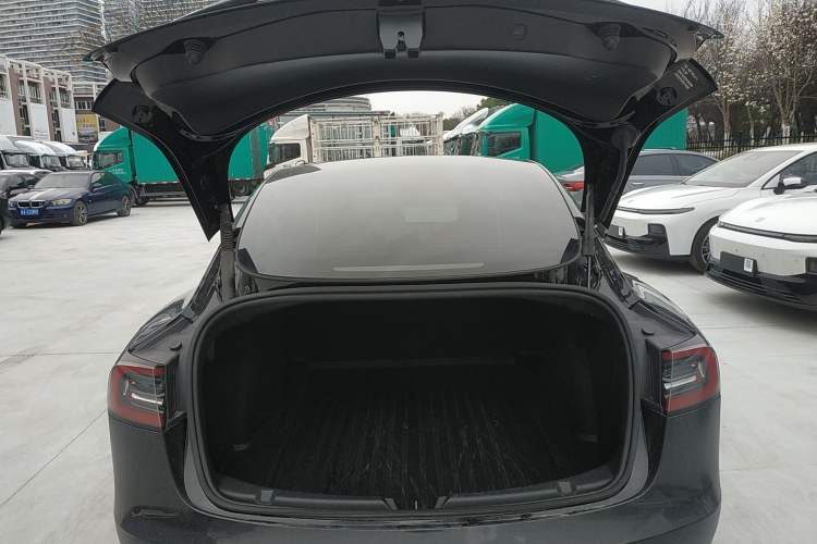 Used Tesla Model 3 2022 Rear-Wheel-Drive Version Trunk