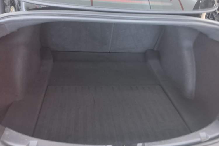 Used Tesla Model 3 2022 Rear-Wheel-Drive Version Trunk