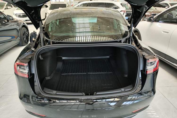 Used Tesla Model 3 2022 Rear-Wheel-Drive Version Trunk