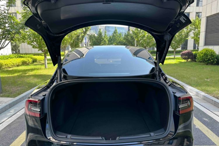 Used Tesla Model 3 2022 Rear-Wheel-Drive Version Trunk