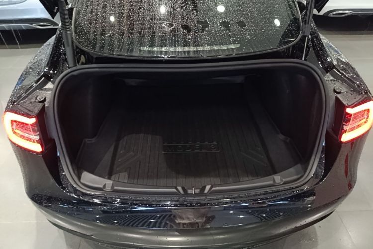 Used Tesla Model 3 2022 Rear-Wheel-Drive Version Trunk