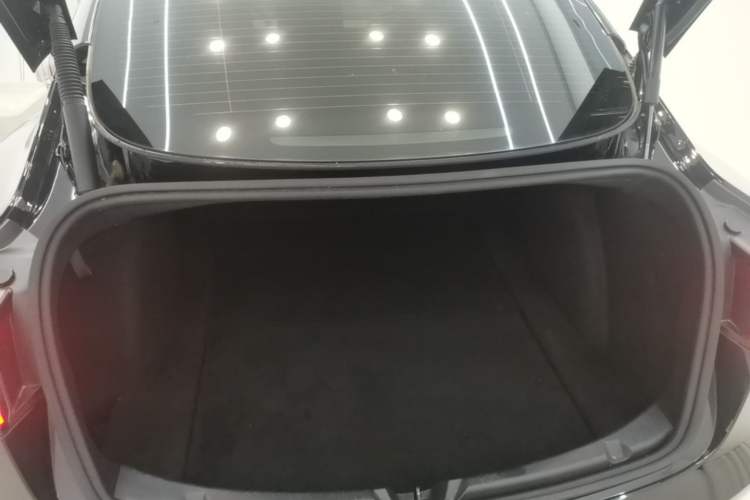 Used Tesla Model 3 2022 Rear-Wheel-Drive Version Trunk
