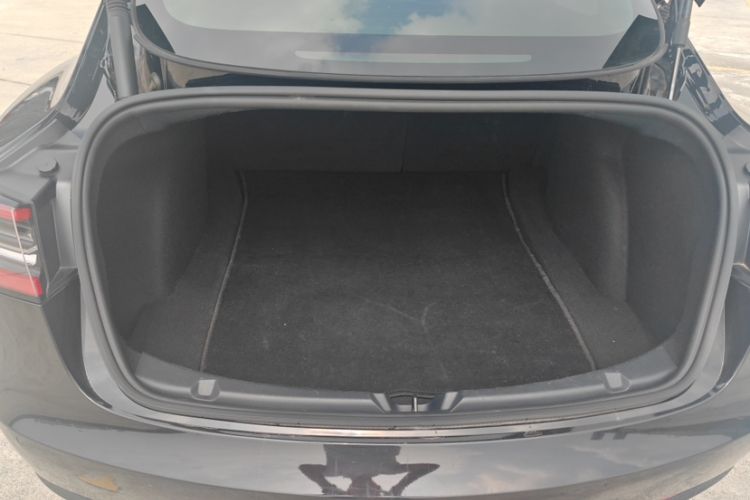 Used Tesla Model 3 2022 Rear-Wheel-Drive Version Trunk