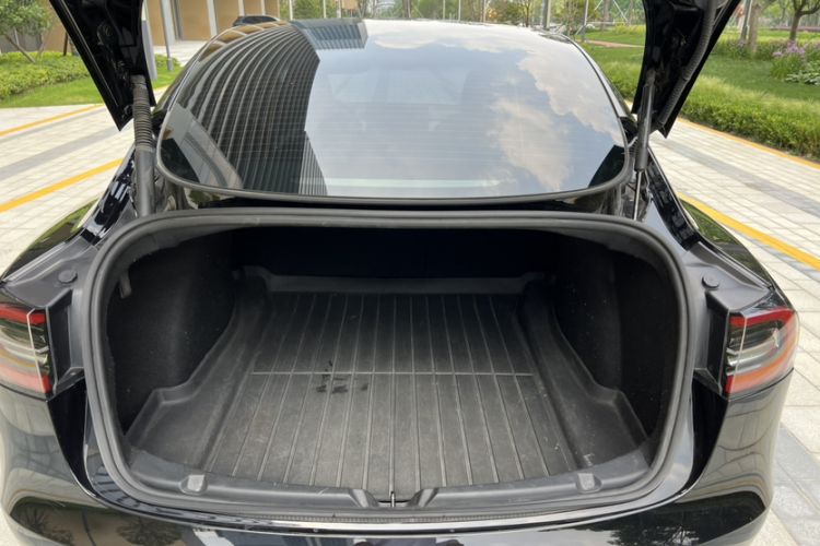 Used Tesla Model 3 2022 Rear-Wheel-Drive Version Trunk