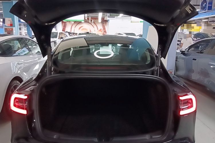 Used Tesla Model 3 2022 Rear-Wheel-Drive Version Trunk