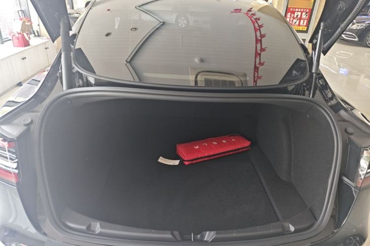 Used Tesla Model 3 2022 Rear-Wheel-Drive Version Trunk