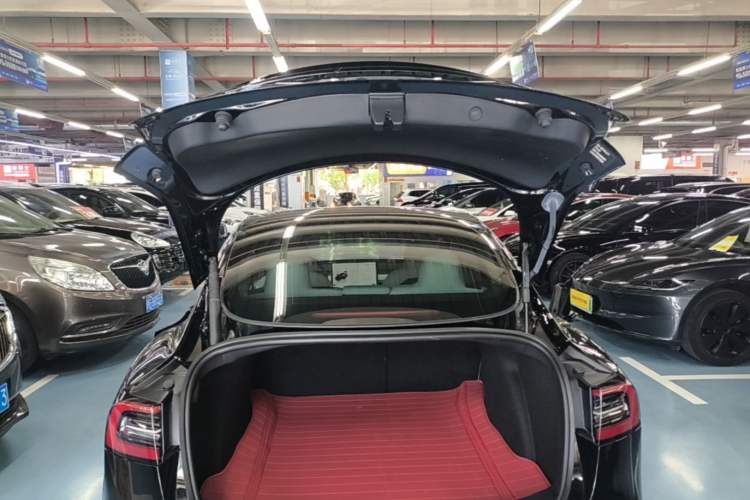 Used Tesla Model 3 2022 Rear-Wheel-Drive Version Trunk