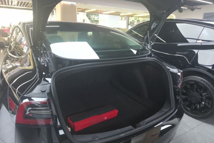 Used Tesla Model 3 2022 Rear-Wheel-Drive Version Trunk