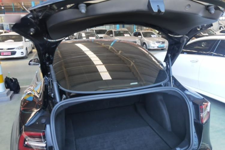 Used Tesla Model 3 2022 Rear-Wheel-Drive Version Trunk
