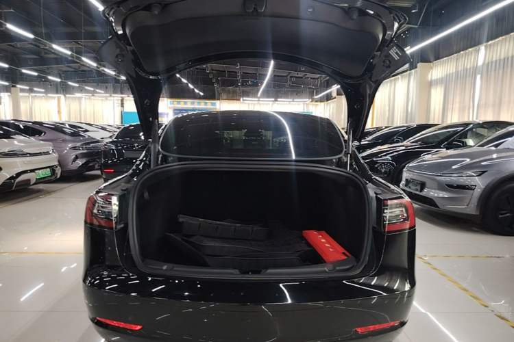 Used Tesla Model 3 2022 Rear-Wheel-Drive Version Trunk
