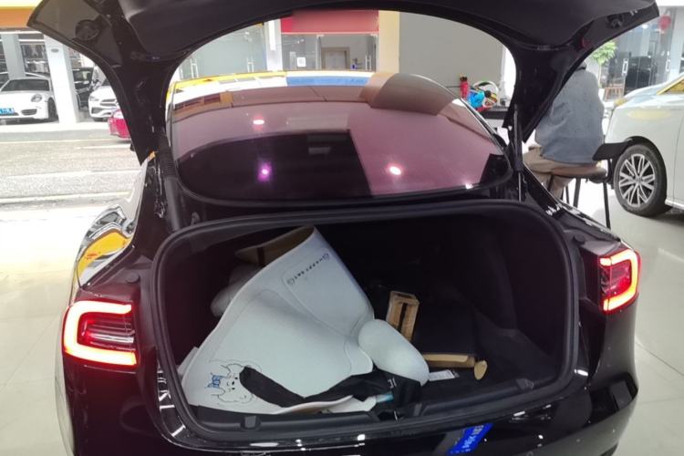 Used Tesla Model 3 2022 Performance High-Performance All-Wheel-Drive Version Trunk
